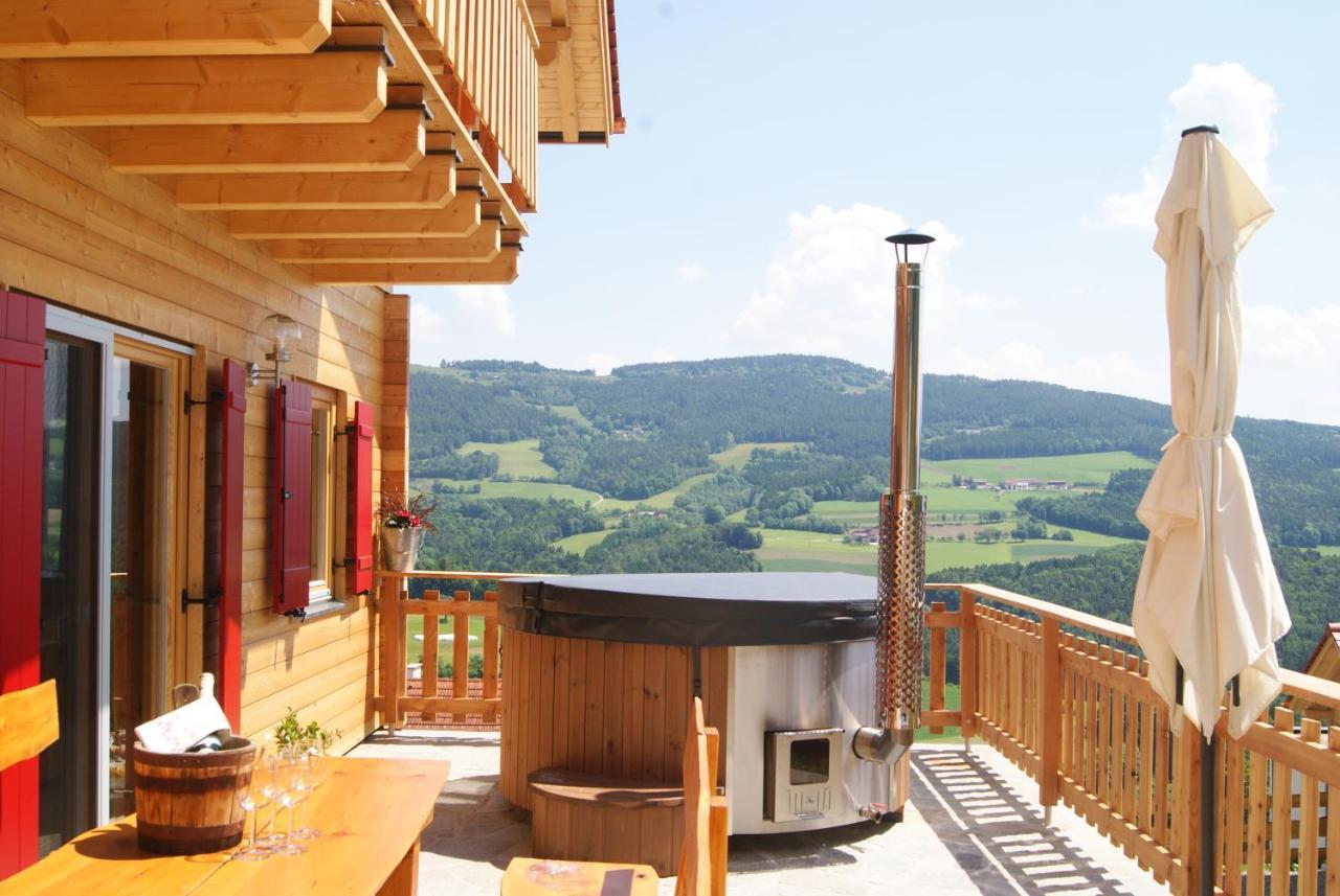 Bergchalet Am Waldrand - Pool, Sauna & Kamin Pöllauberg Exterior foto