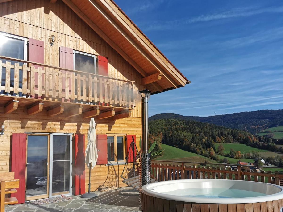 Bergchalet Am Waldrand - Pool, Sauna & Kamin Pöllauberg Exterior foto